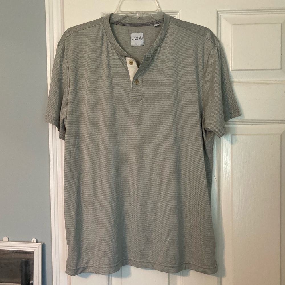 Men’s Henley tshirt